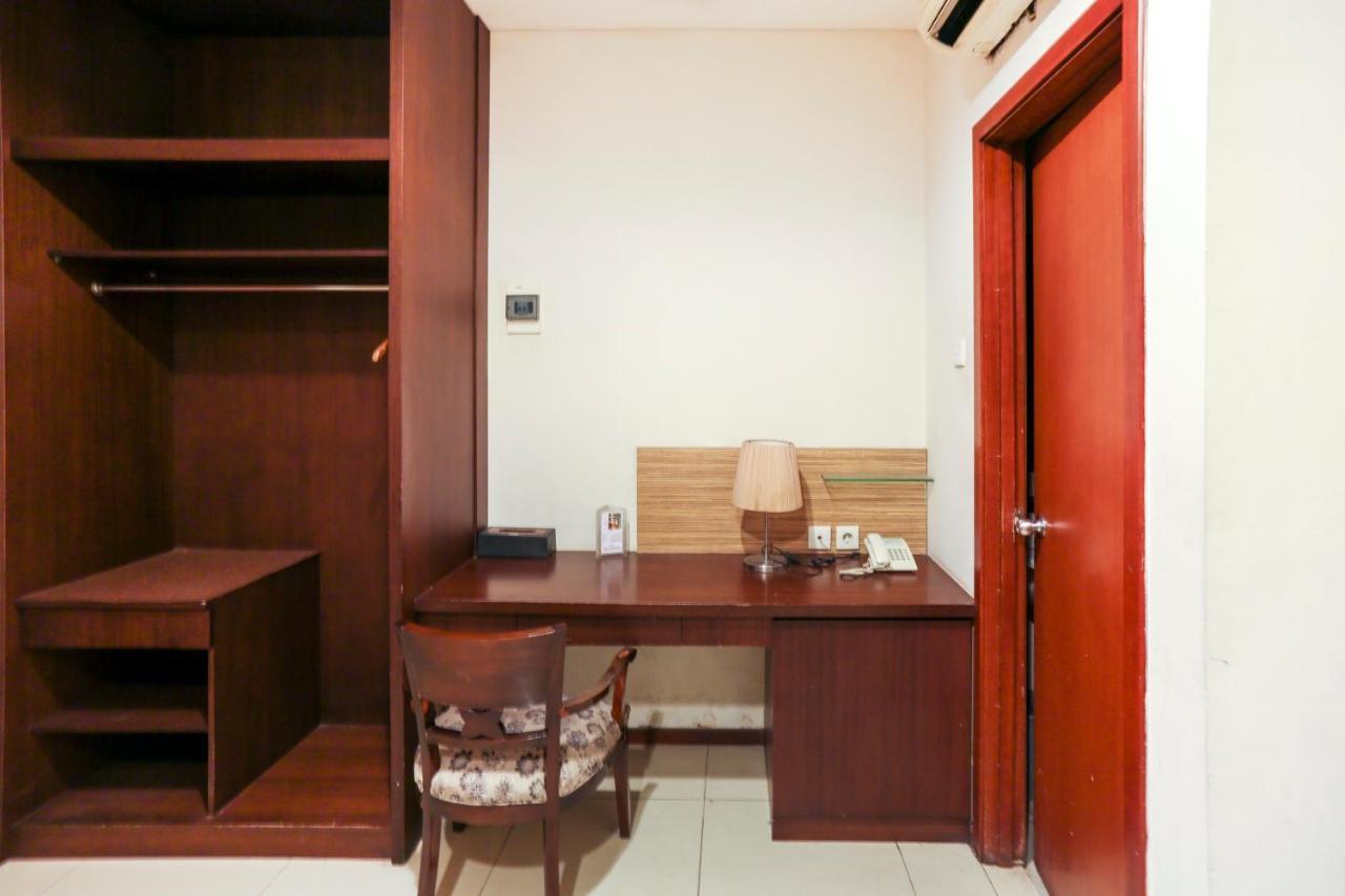 Capital O 1748 Thamrin Condotel Jakarta Exterior photo